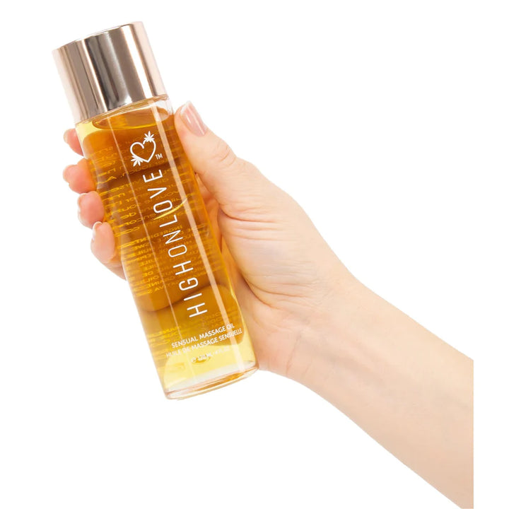 High On Love Sensual Massage Oil - Strawberries & Champagne - Boutique Toi Et Moi